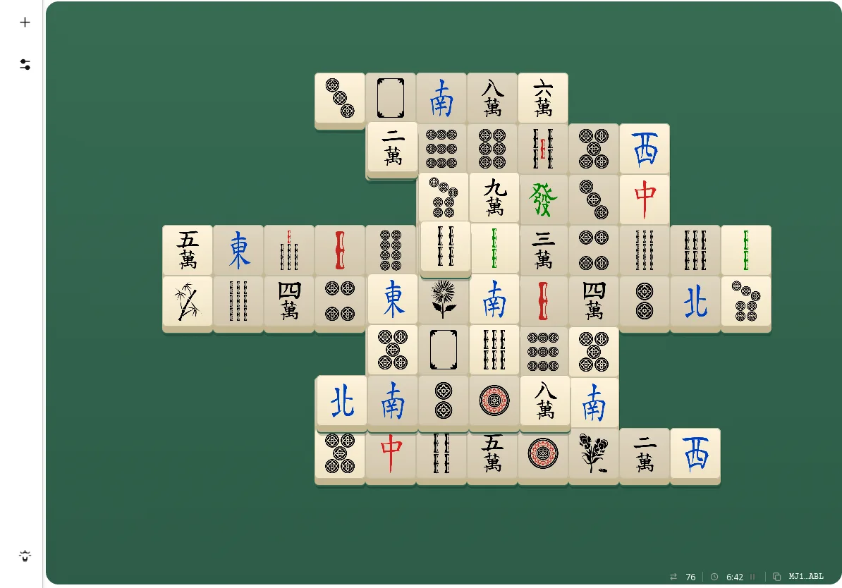 Partie de Mahjong Solitaire sur tablette : la disposition Turtle en cours de partie, plus grande, avec les boutons de l’app autour du plateau.